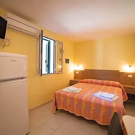 Coppola Rossa Relax Bed & Breakfast 3*